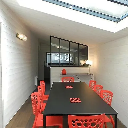 Sleeps 4 Wifi Holiday home